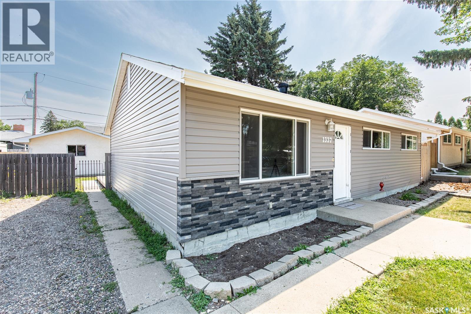 1337 7th Avenue Nw, Moose Jaw, Saskatchewan  S6H 4C8 - Photo 9 - SK043889