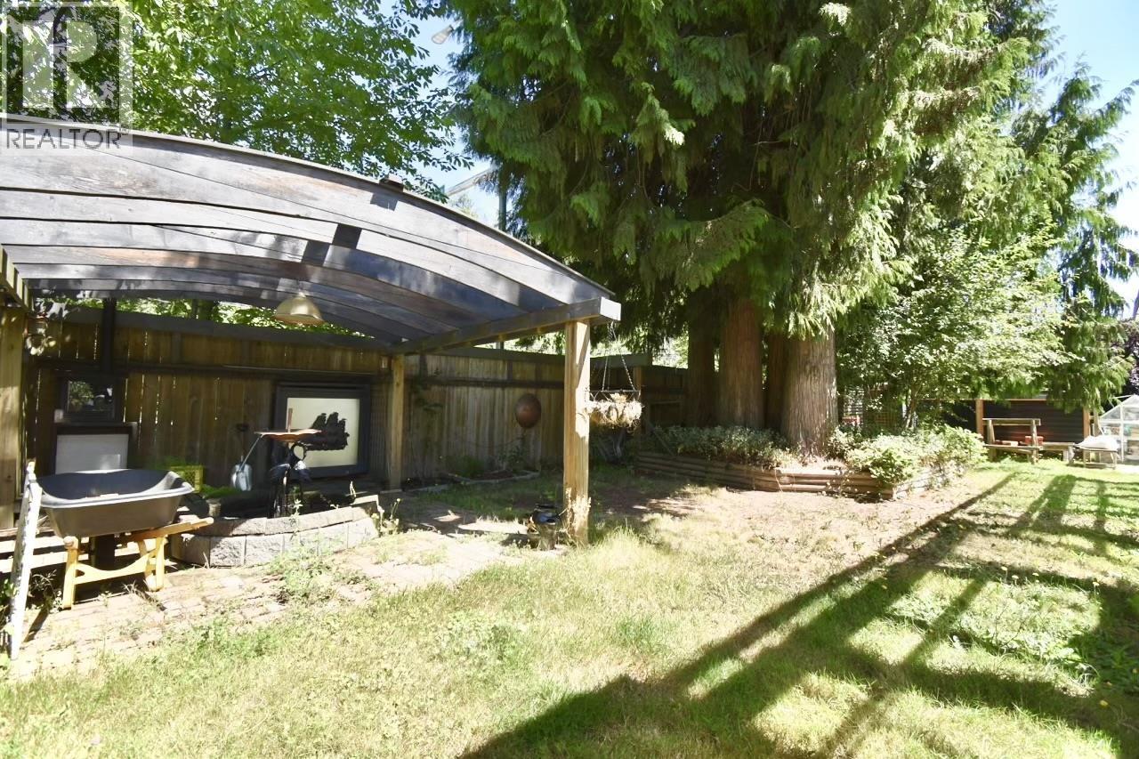 1572 Larchberry Way, Gibsons, British Columbia  V0N 1V5 - Photo 27 - R3151541