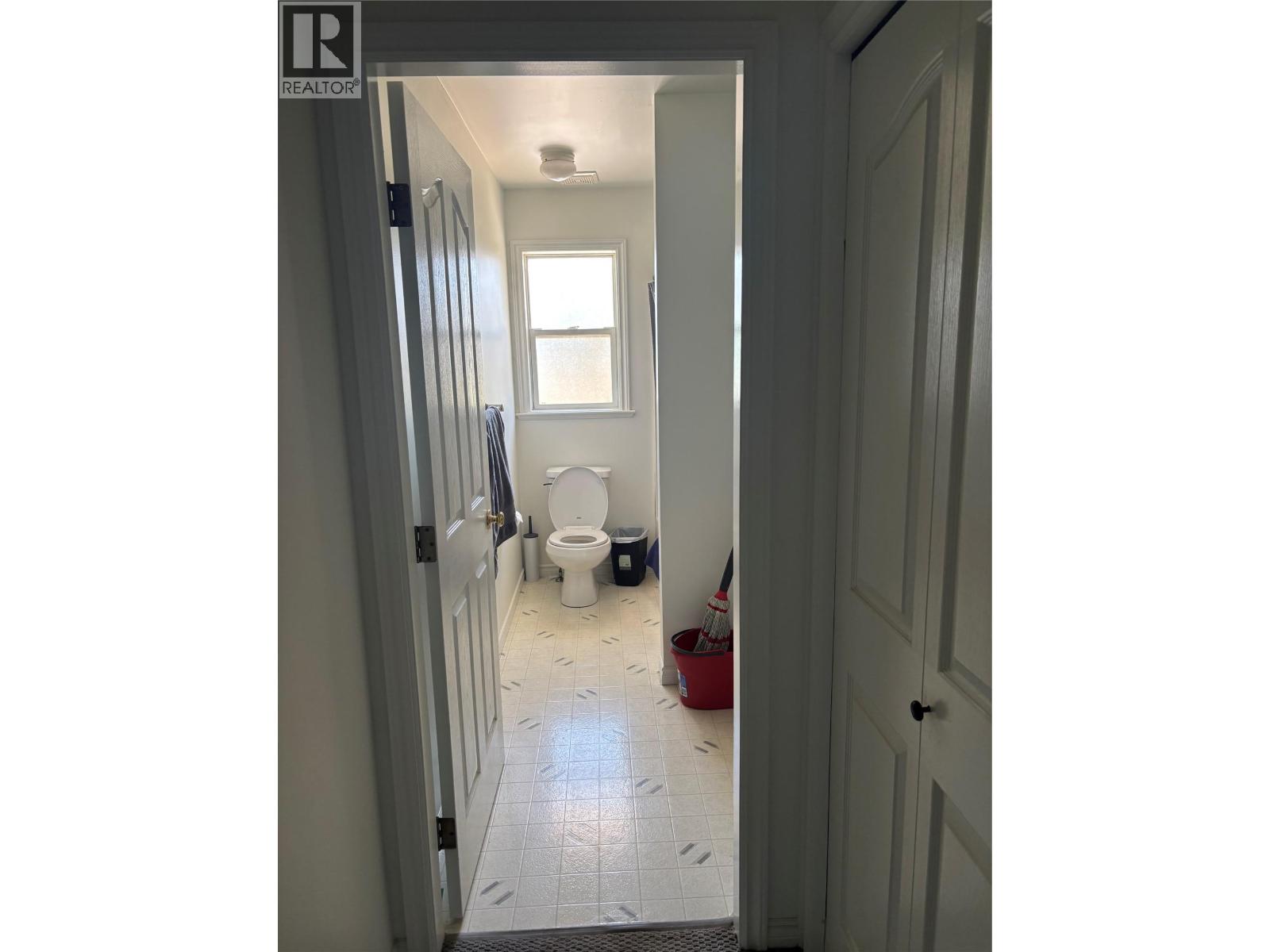 673 Hollywood Road N, Rutland, British Columbia  V1X 7M2 - Photo 11 - 10388325