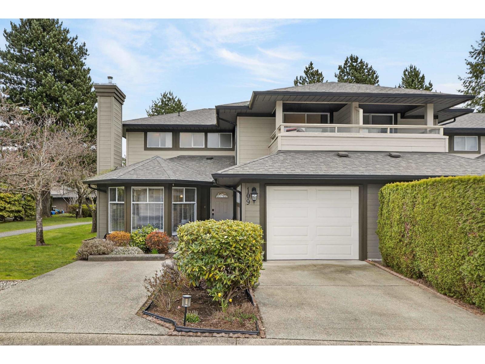 109 16080 82 Avenue, Surrey, British Columbia  V4N 0N6 - Photo 2 - R3151233