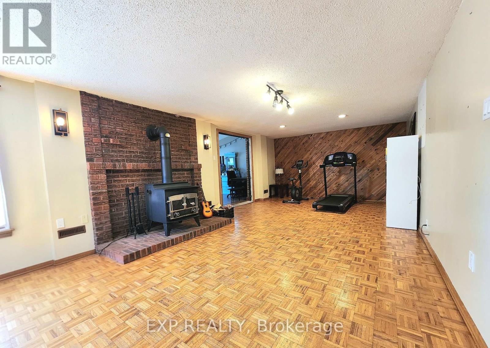 2832 Windwood Drive, Mississauga, Ontario L5N 1W7 - Photo 16 - W13624384