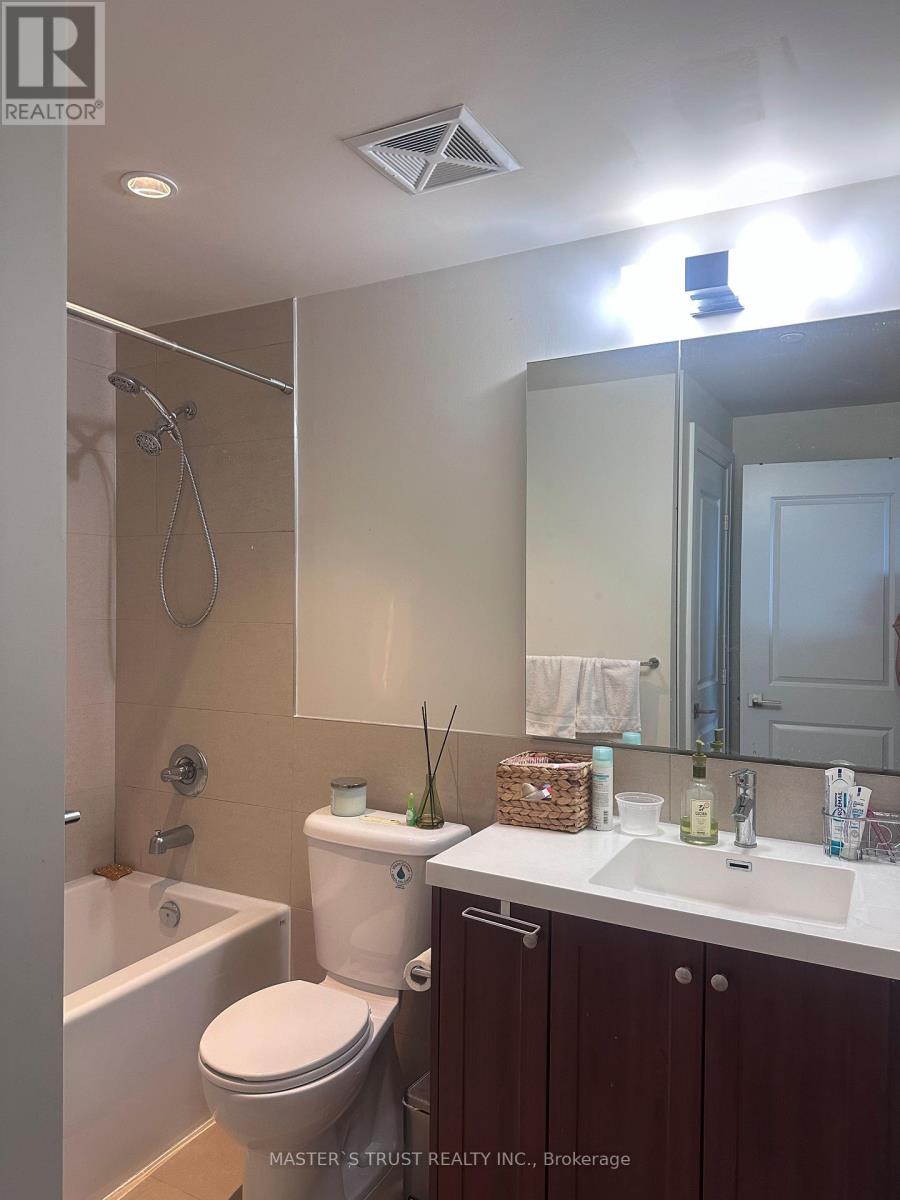 726 - 2 Old Mill Drive, Toronto, Ontario  M6S 0A2 - Photo 7 - W13624600