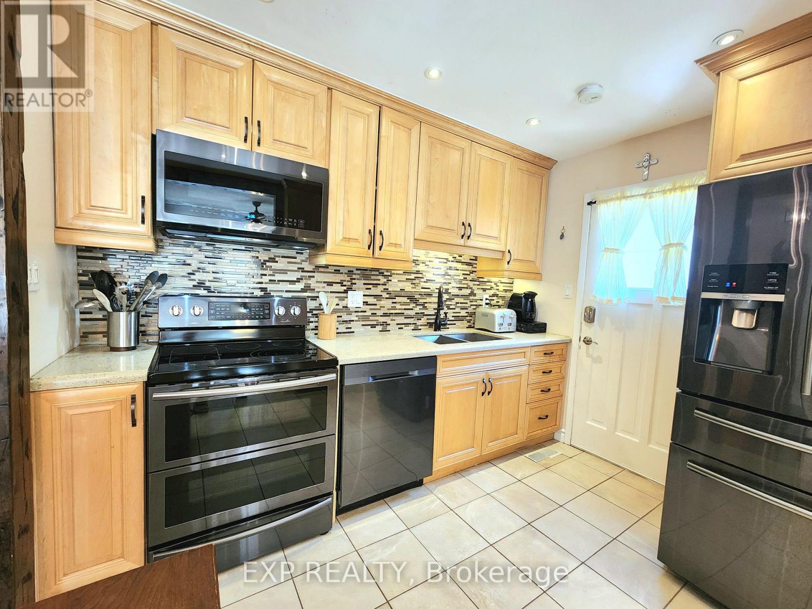 2832 Windwood Drive, Mississauga, Ontario L5N 1W7 - Photo 6 - W13624384