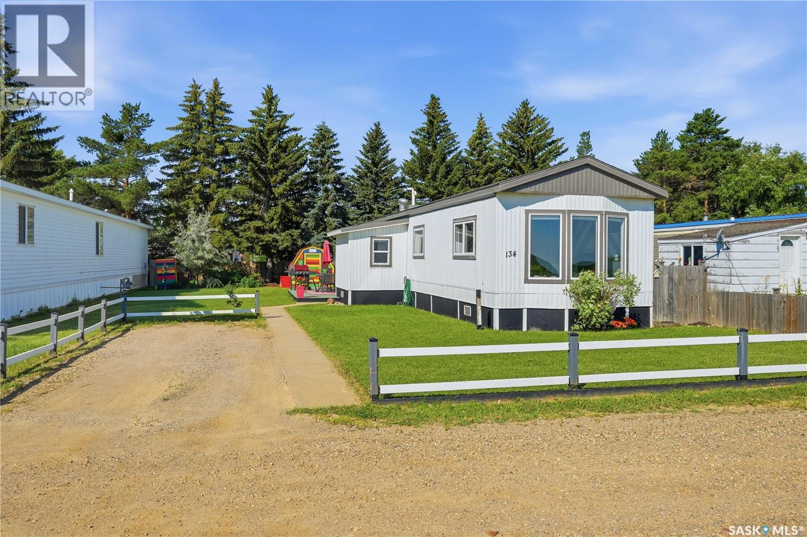 134 Spruce Street, Caronport, Saskatchewan  S0H 0S0 - Photo 1 - SK043854