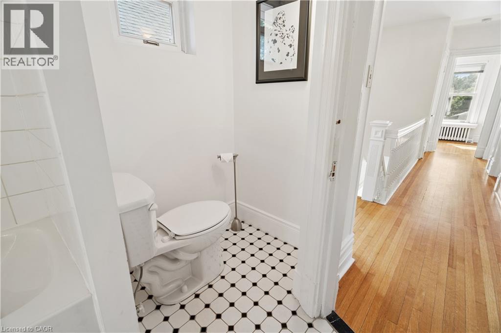 25 W Suffolk Street W, Guelph, Ontario  N1H 2H9 - Photo 33 - 40849881