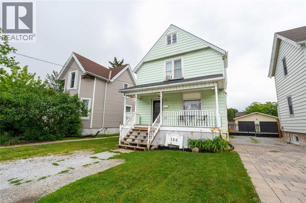 166 John Street, Sarnia, Ontario  N7T 2Y9 - Photo 1 - 26018541