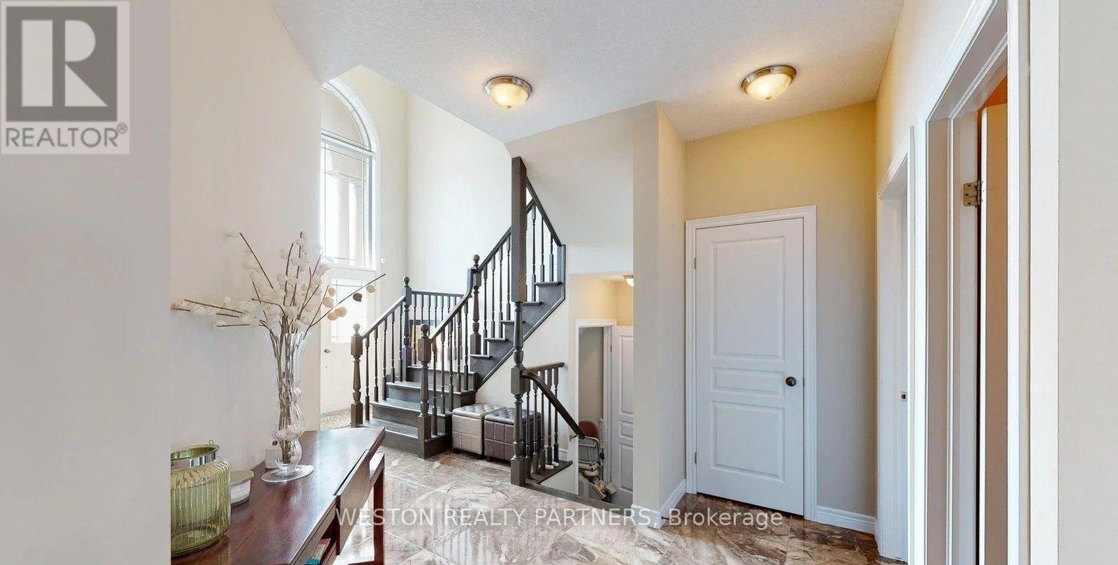40 Pinemeadow Drive, Hamilton, Ontario L9A 0B6 - Photo 4 - X13614802