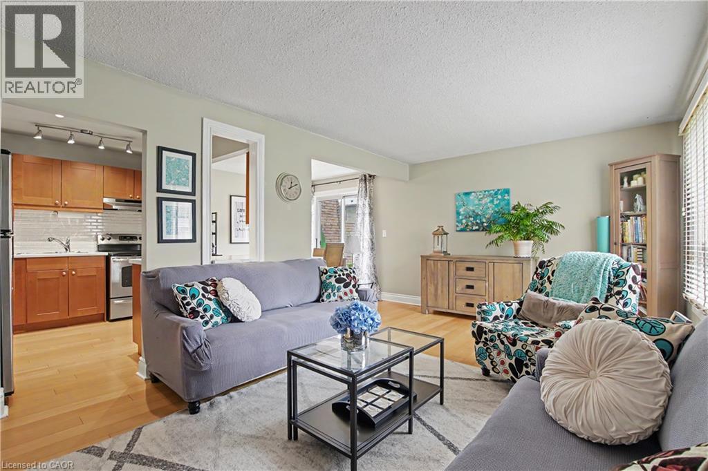 661 Francis Road Unit# 4, Burlington, Ontario  L7T 3X6 - Photo 5 - 40850483