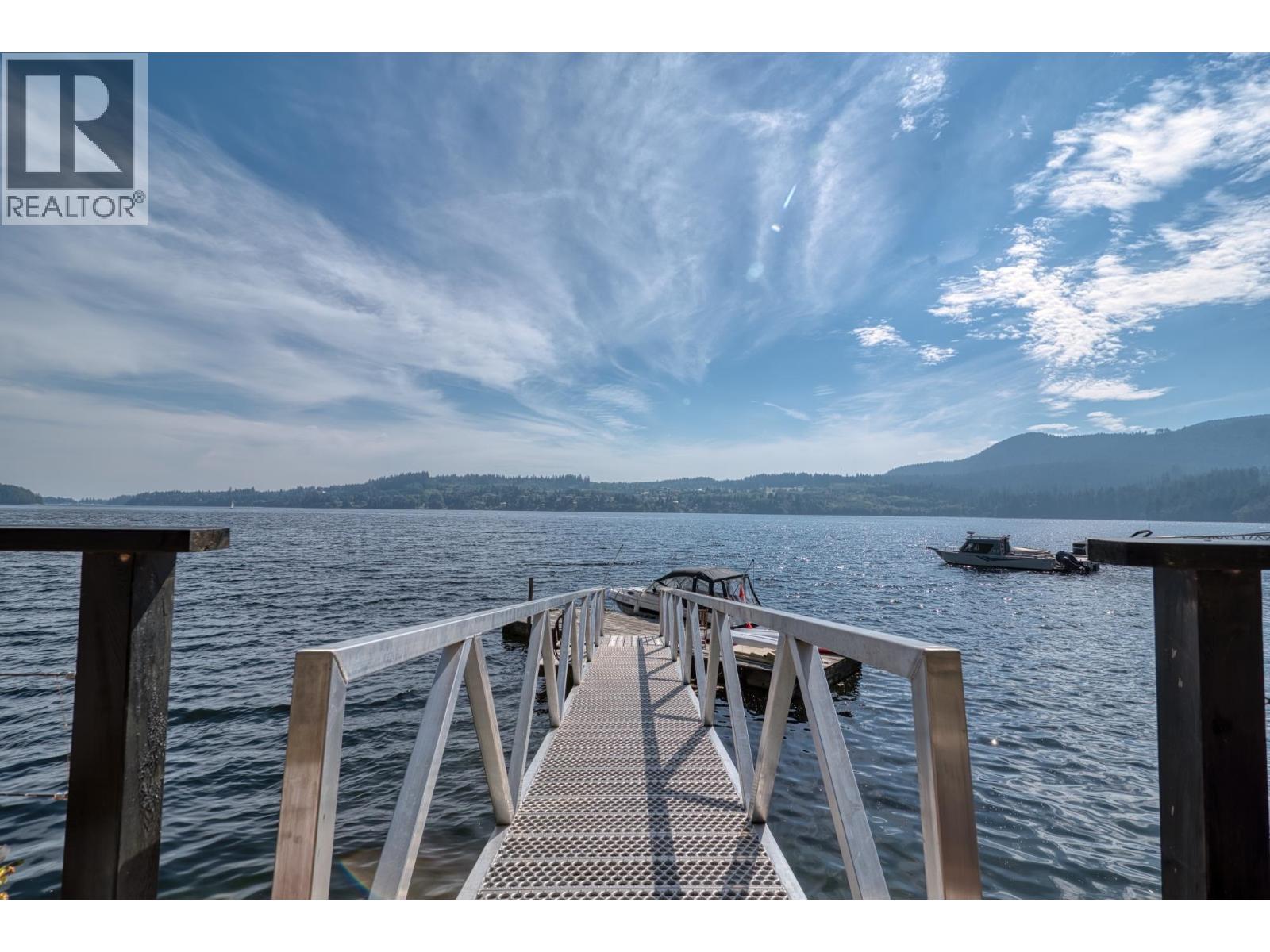 6043 Coracle Drive, Sechelt, British Columbia  V7Z 0C9 - Photo 4 - R3151066