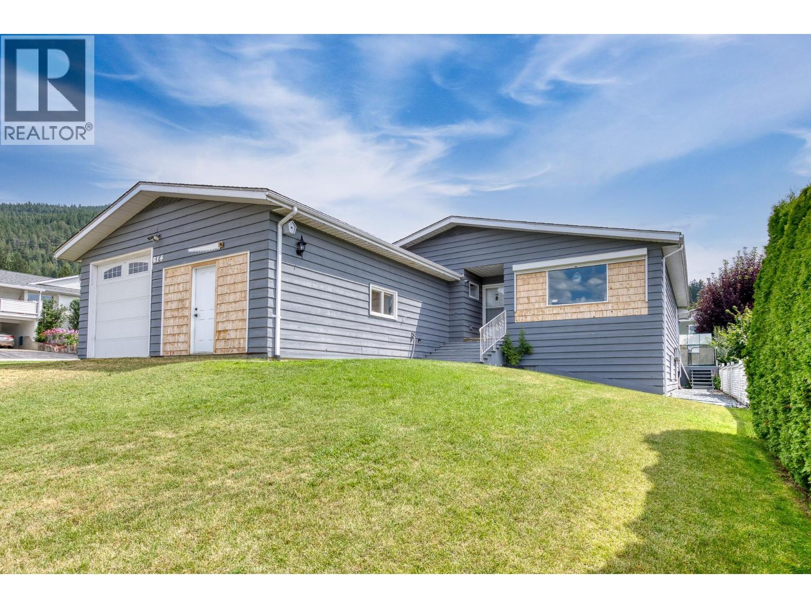 614 16th Avenue N, Creston, British Columbia  V0B 1G5 - Photo 5 - 10395048