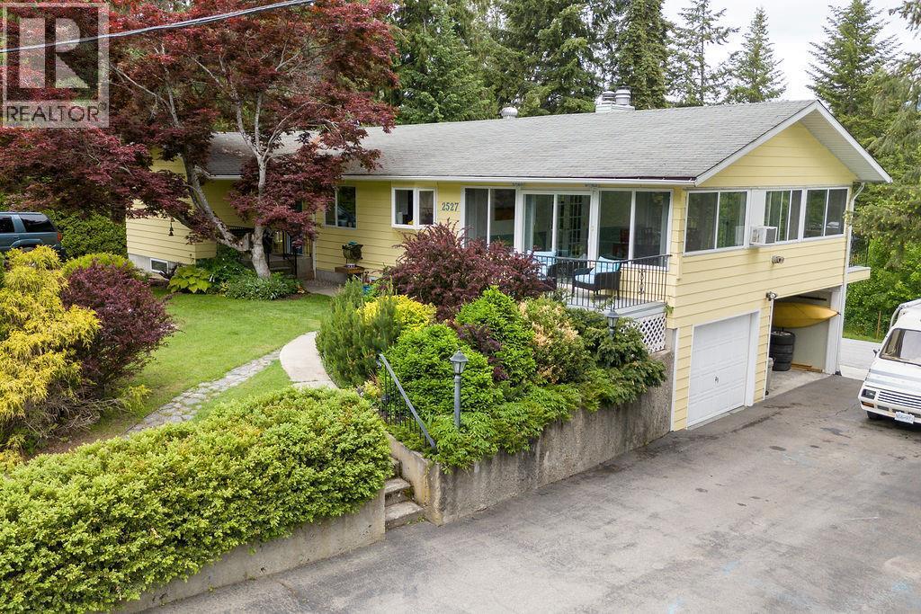 2527 Islandview Road, Blind Bay, British Columbia  V0E 1H2 - Photo 1 - 10396054
