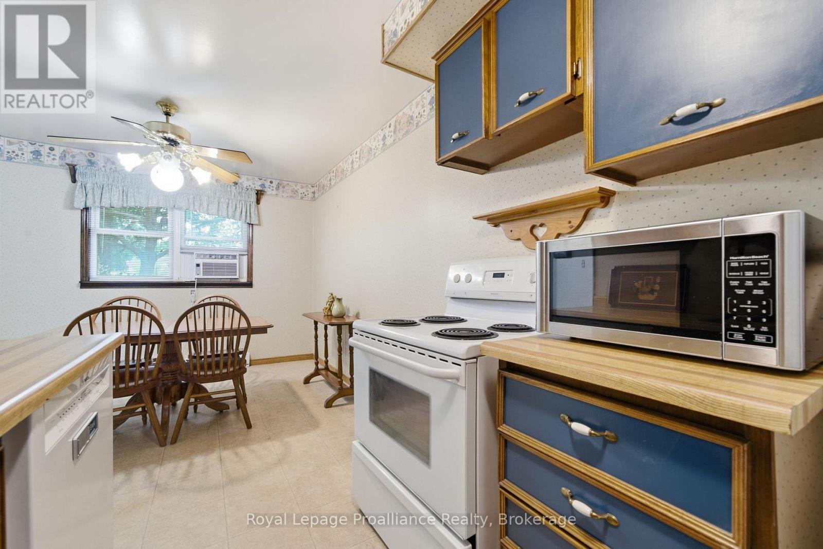H - 11 Prince Of Wales Drive, Belleville, Ontario K8P 2T5 - Photo 13 - X13625446