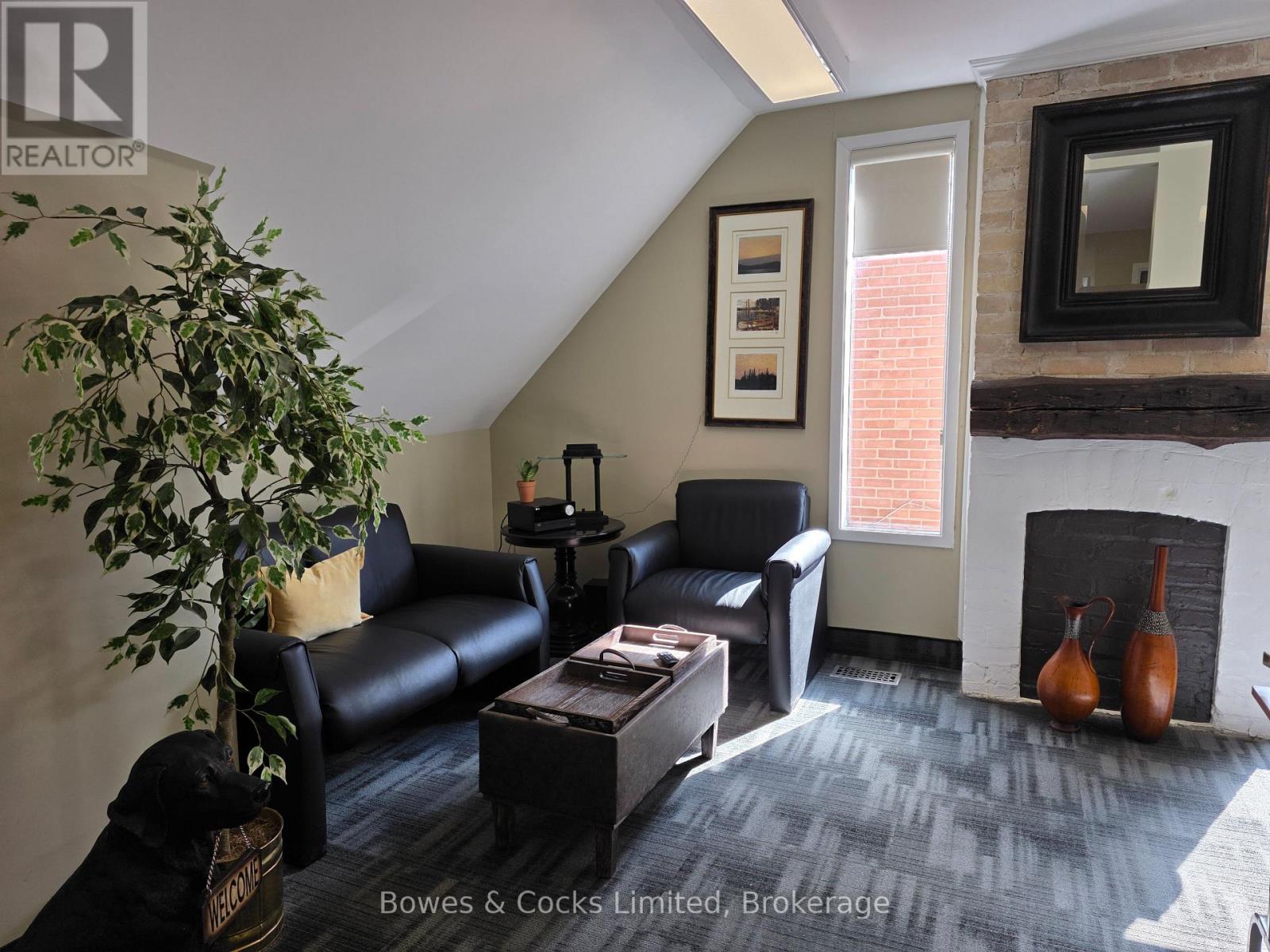 Upper Rear - 341 Charlotte Street, Peterborough, Ontario  K9J 3R2 - Photo 4 - X13625488