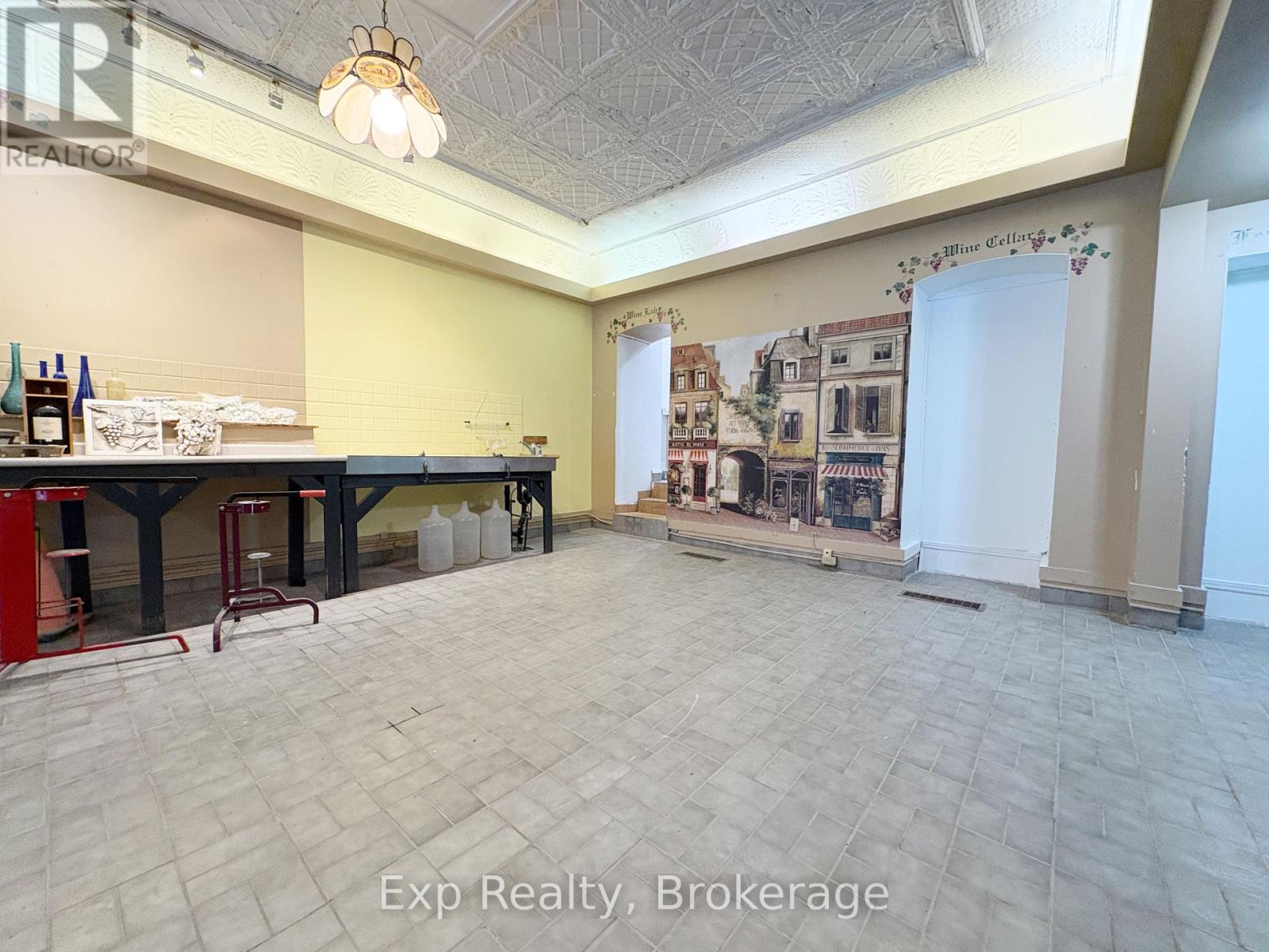 41 Dundas Street E, Greater Napanee, Ontario  K7R 1H7 - Photo 3 - X13625492