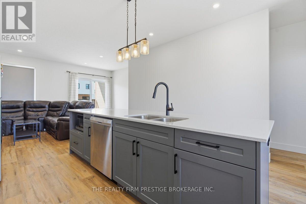 28 - 1595 Capri Crescent, London North, Ontario  N6G 3P2 - Photo 10 - X13625518