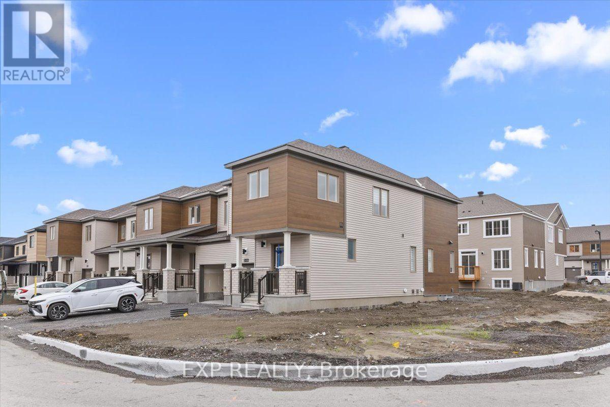 246 Catnip Crescent, Ottawa, Ontario  K2W 0P5 - Photo 2 - X13625502