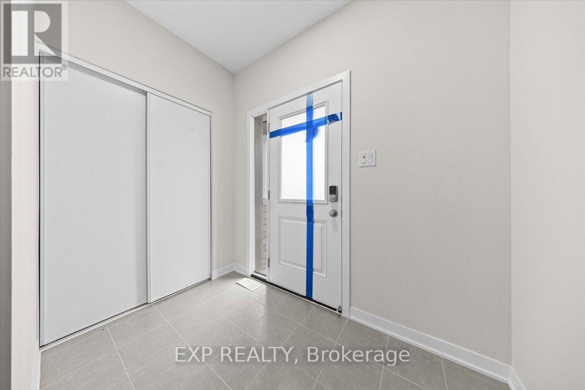 246 Catnip Crescent, Ottawa, Ontario  K2W 0P5 - Photo 3 - X13625502