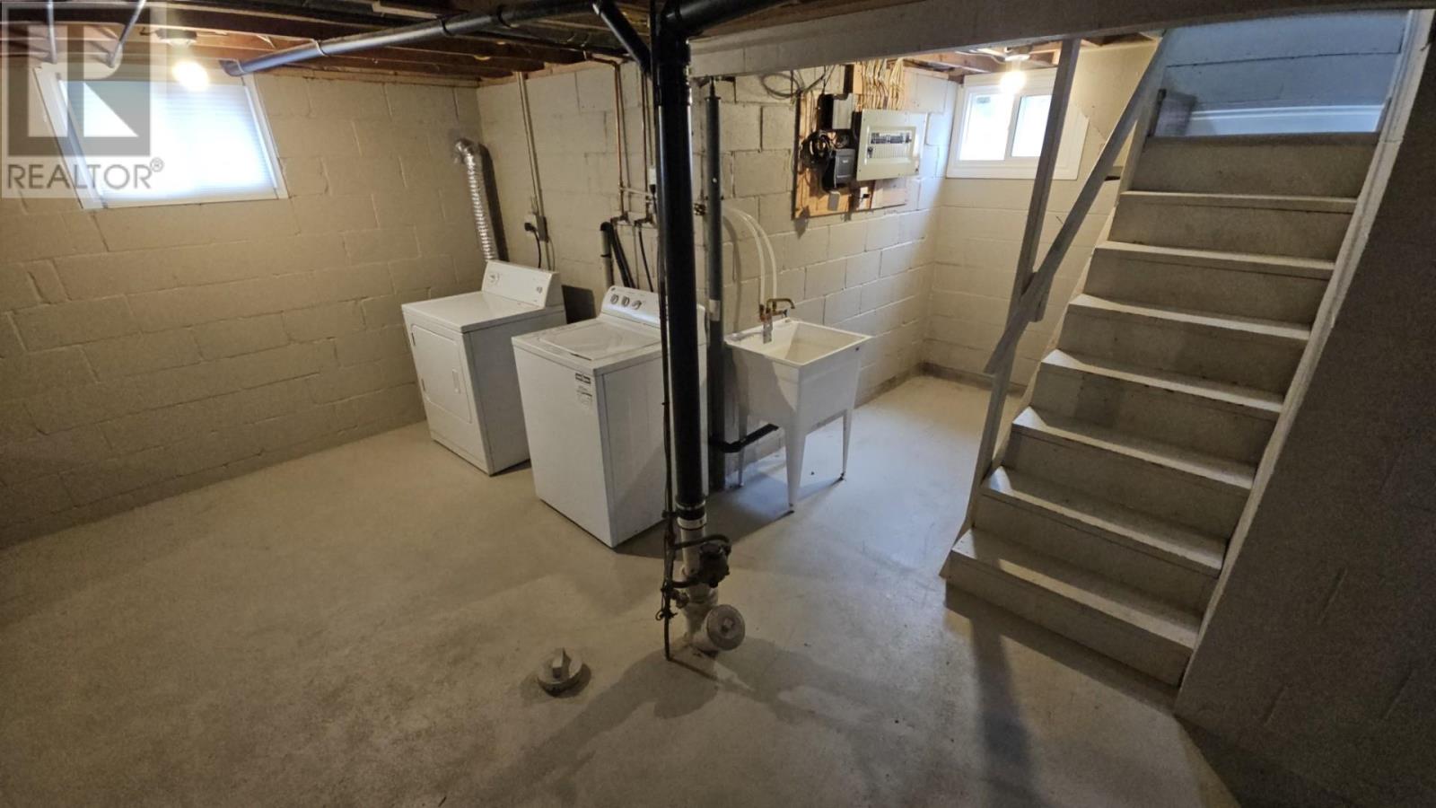 1325 Wallbridge Ave, Thunder Bay, Ontario  P7E 3K7 - Photo 14 - TB2602086