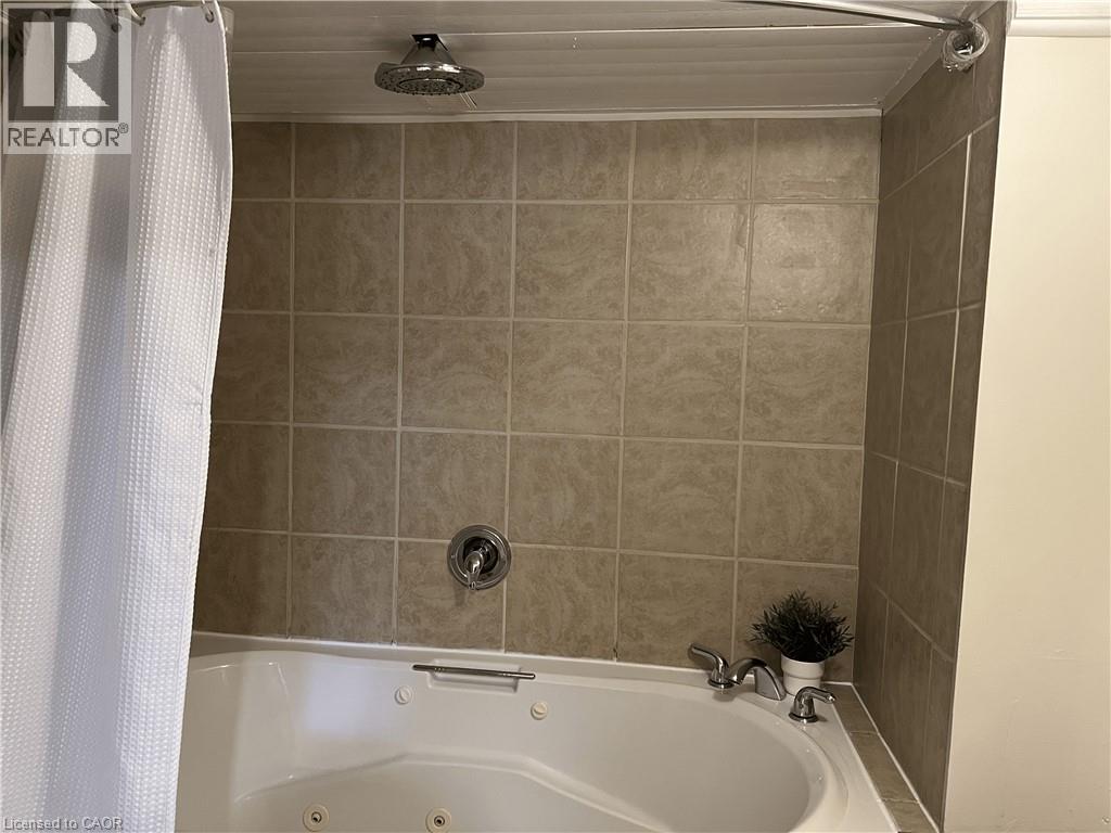 4 Sunning Hill Avenue Unit# Lower, Hamilton, Ontario  L8T 4Z1 - Photo 10 - 40852321