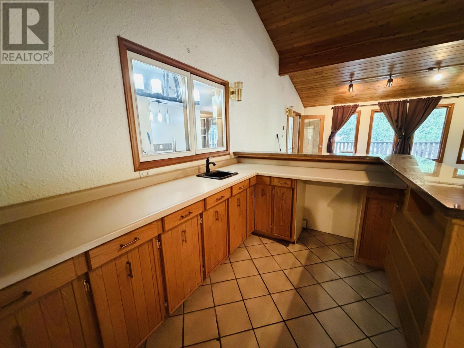 239 Memorial Ave, Dryden, Ontario  P8N 2M6 - Photo 19 - TB2602179