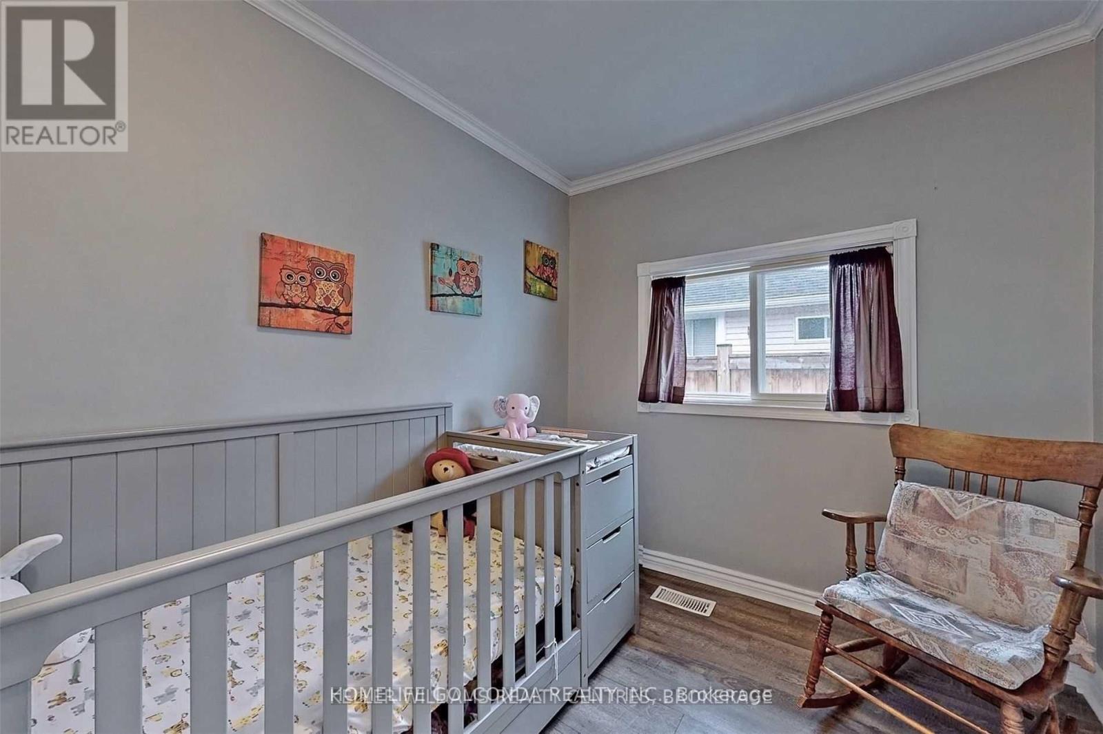 240 Pine Beach Drive, Georgina, Ontario  L4P 2B5 - Photo 16 - N13625436