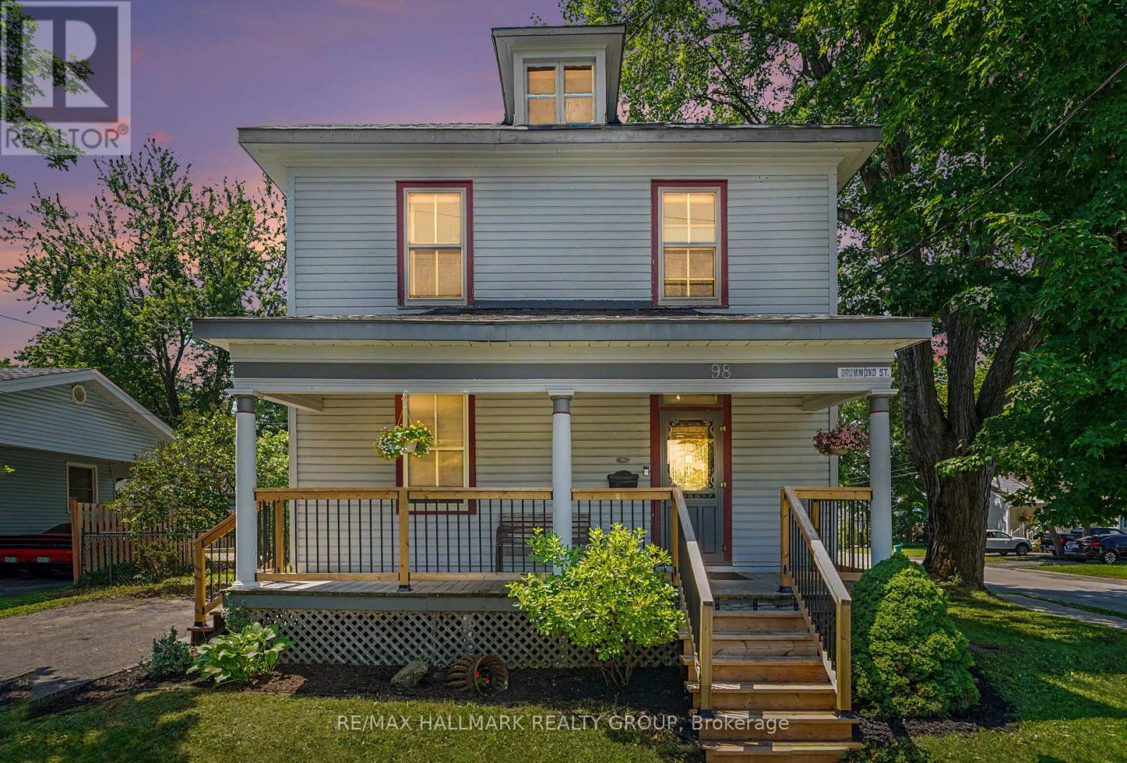 98 Drummond Street E, Perth, Ontario  K7H 1H1 - Photo 3 - X13588172