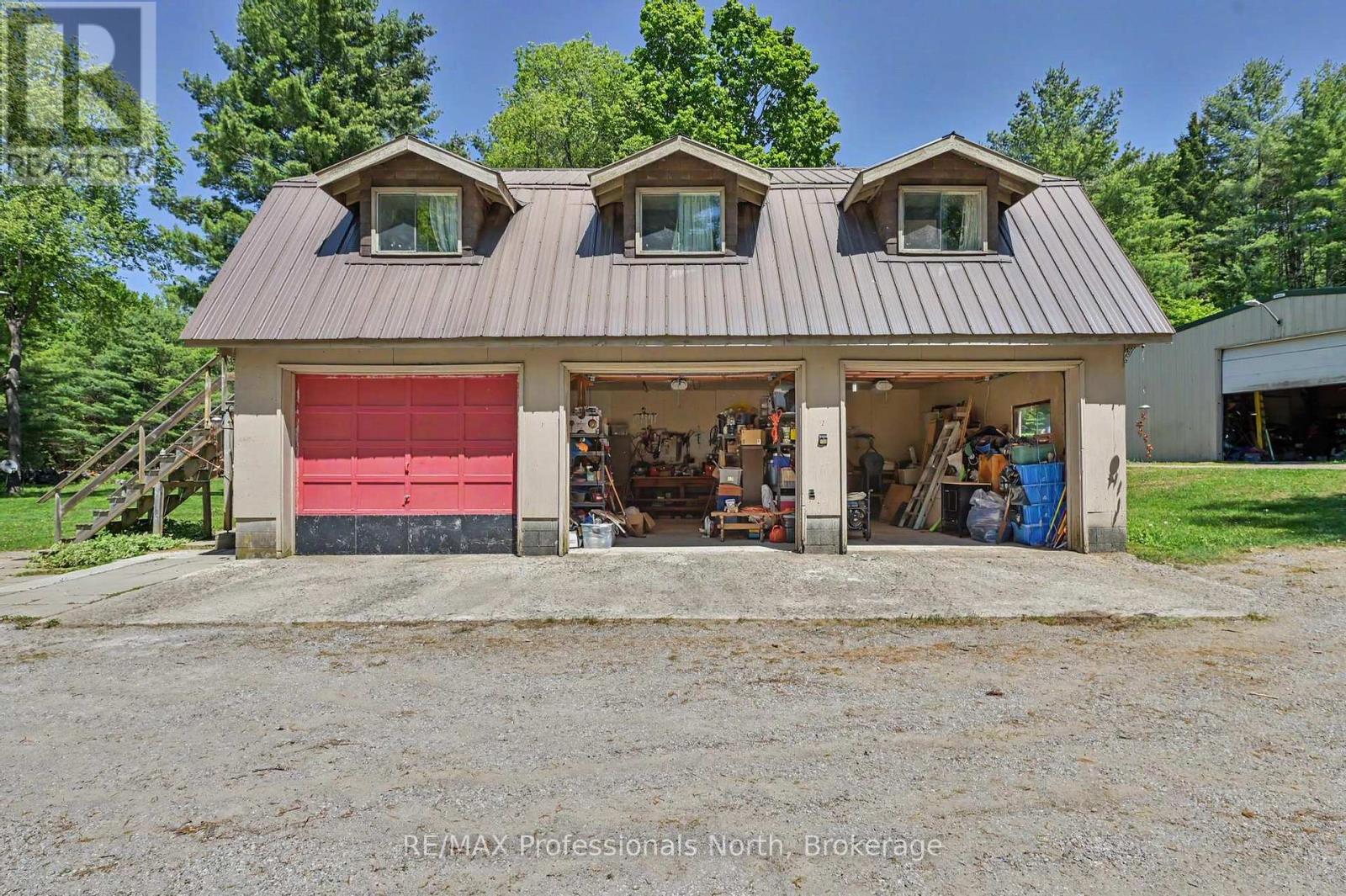 1015 Kelson Road, Minden Hills, Ontario  K0M 2K0 - Photo 3 - X13625504