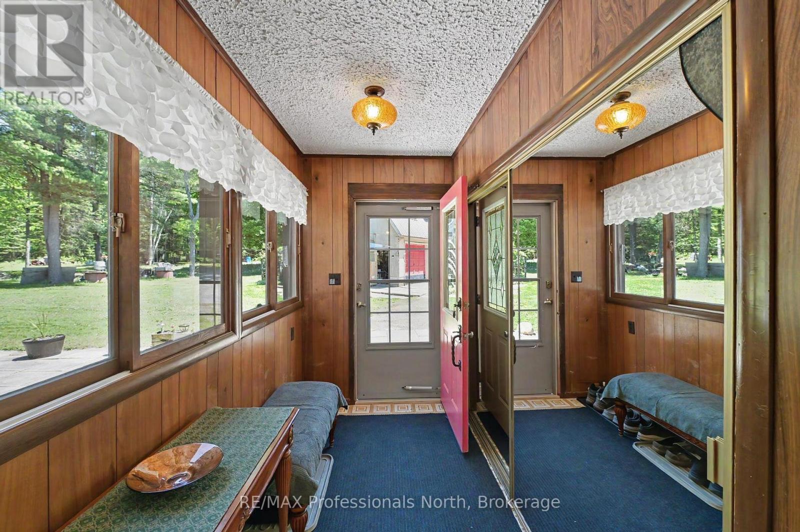 1015 Kelson Road, Minden Hills, Ontario  K0M 2K0 - Photo 6 - X13625504