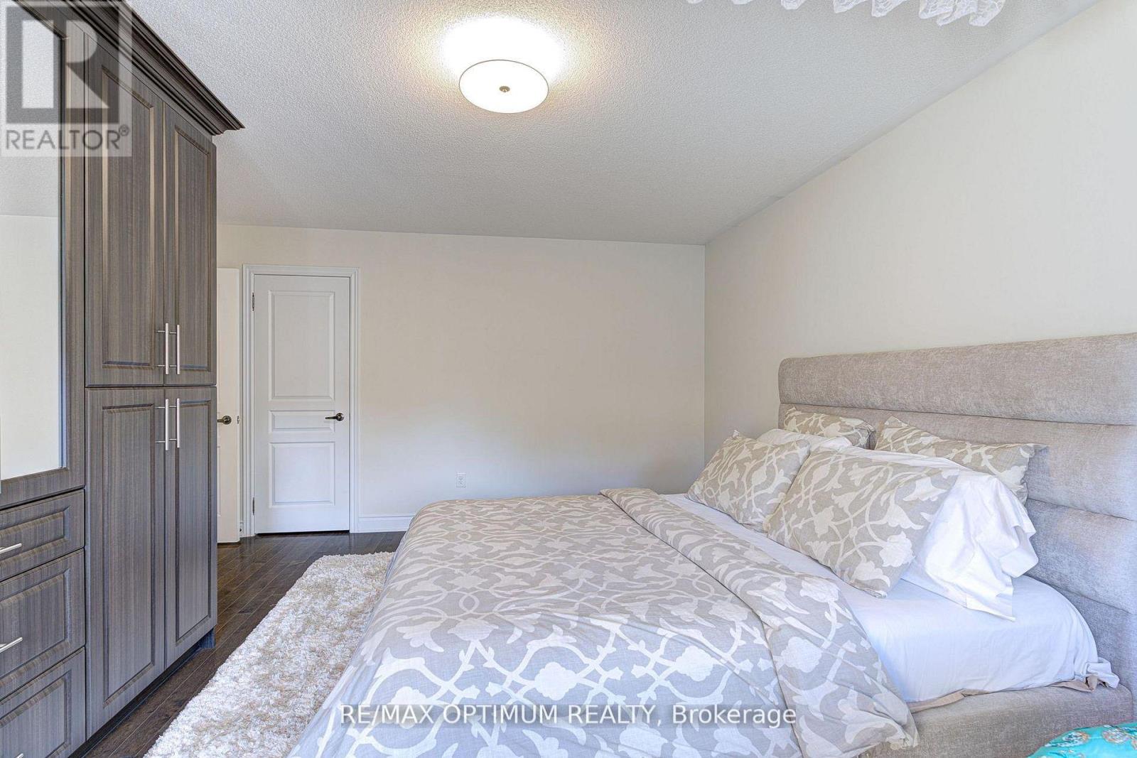 18 Deanston Court, Brampton, Ontario  L6X 2Z7 - Photo 36 - W13625432