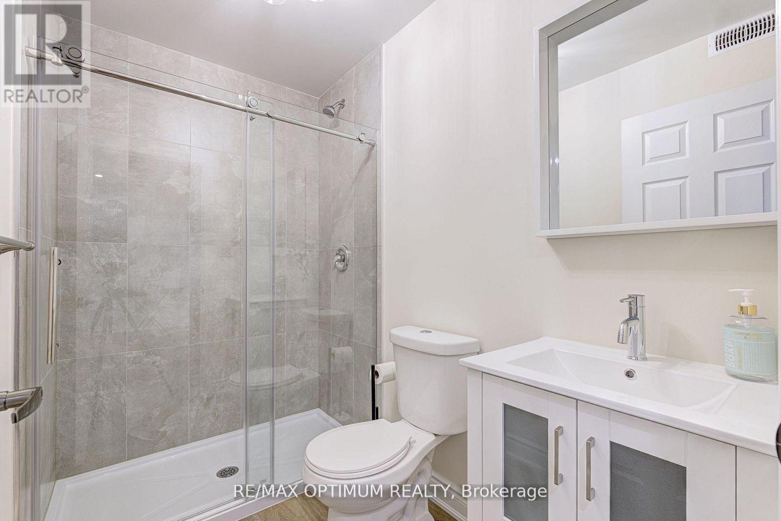 18 Deanston Court, Brampton, Ontario  L6X 2Z7 - Photo 43 - W13625432
