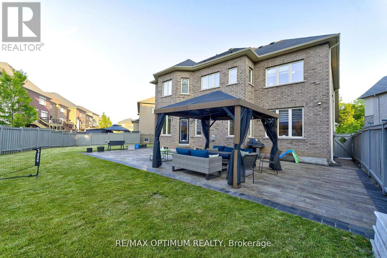 18 Deanston Court, Brampton, Ontario  L6X 2Z7 - Photo 45 - W13625432