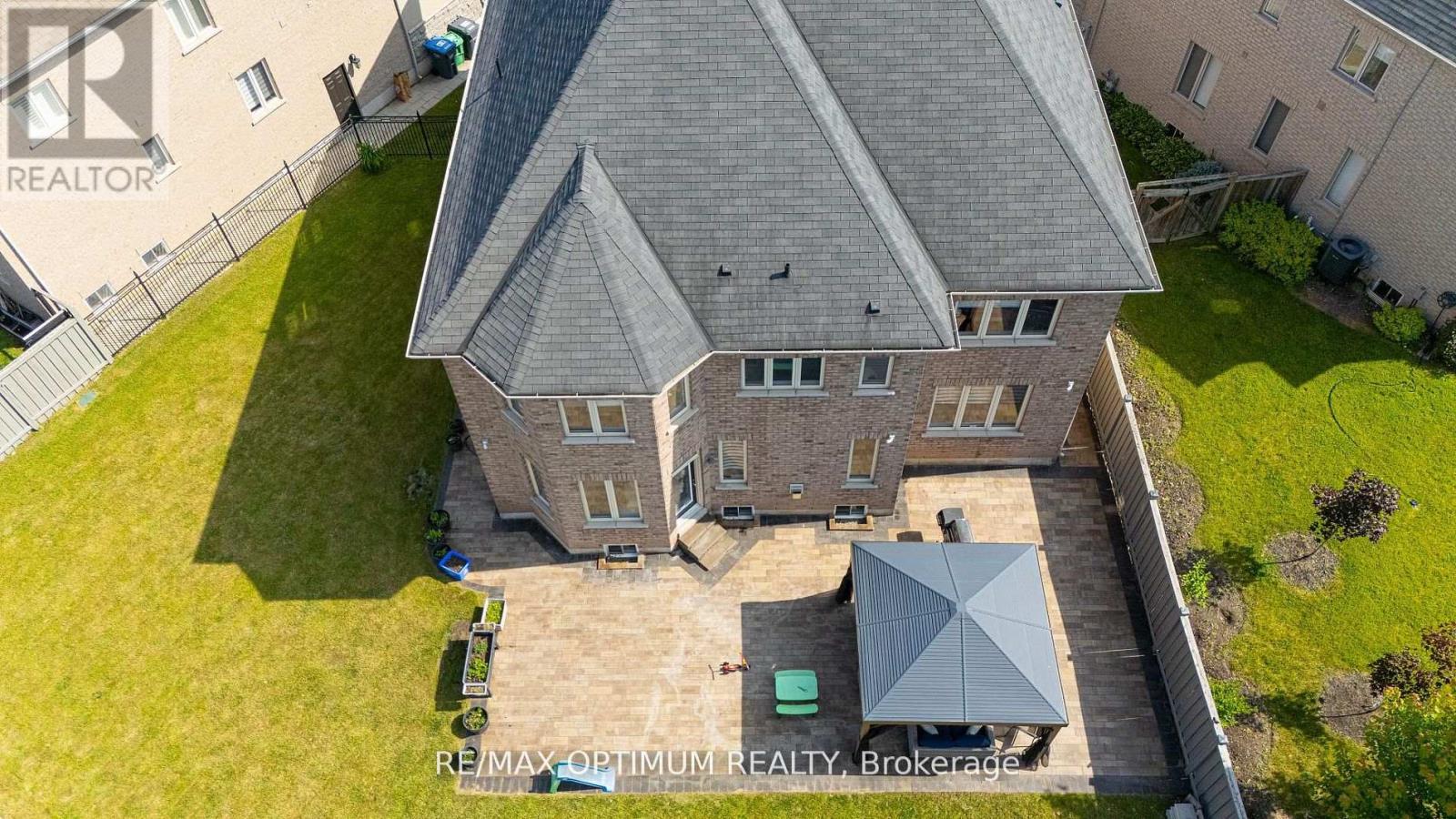 18 Deanston Court, Brampton, Ontario  L6X 2Z7 - Photo 47 - W13625432