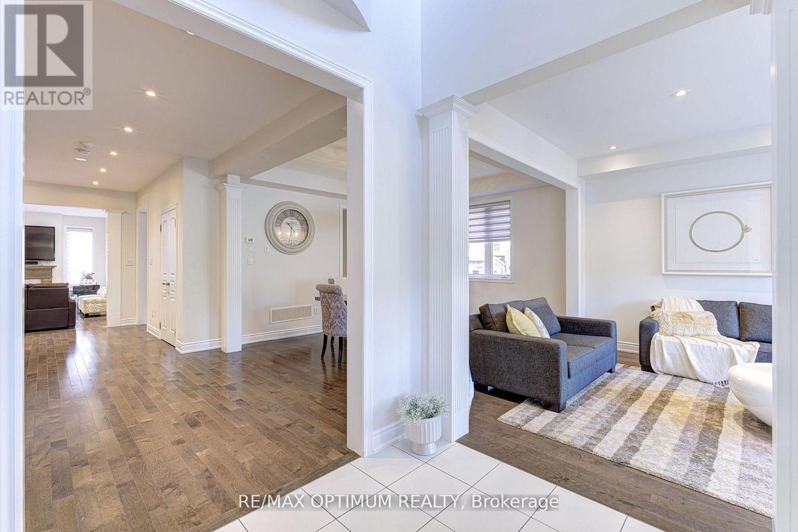 18 Deanston Court, Brampton, Ontario  L6X 2Z7 - Photo 8 - W13625432