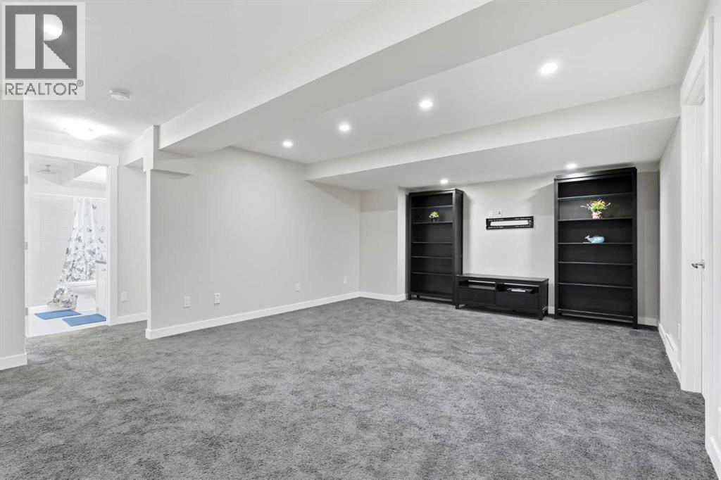 161 Rainbow Falls Glen, Chestermere, Alberta  T1X 0S5 - Photo 29 - A2309616