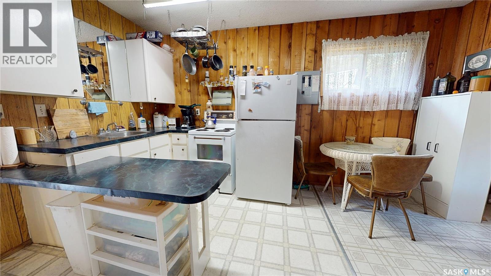 604 Pine Creek Crescent, Cypress Hills Provincial Park, Saskatchewan  S0N 1N0 - Photo 9 - SK044132
