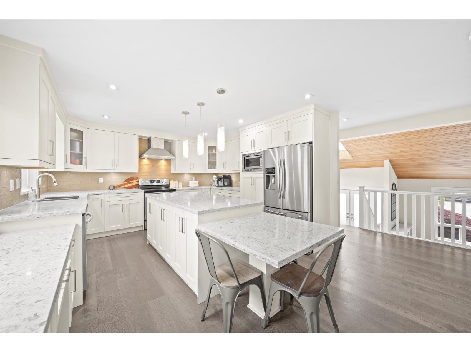 15412 Kilkee Place, Surrey, British Columbia  V3S 6E8 - Photo 2 - R3124755