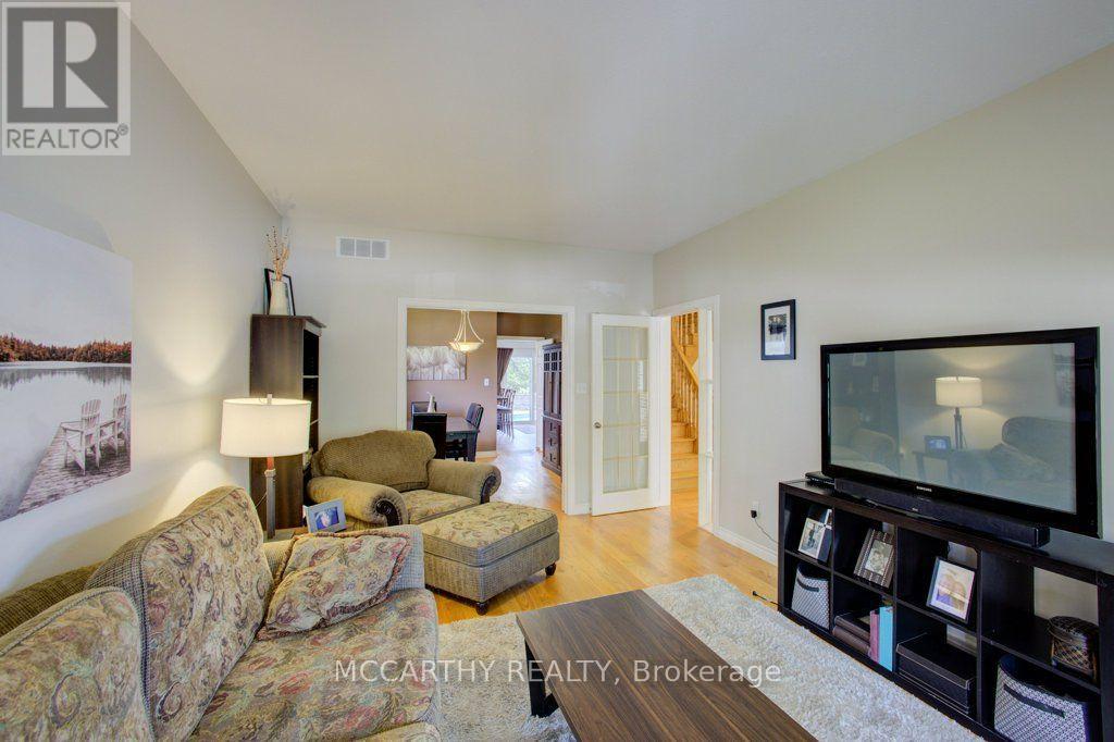 423 Old Village Lane, Shelburne, Ontario  L9V 3A5 - Photo 12 - X13560242