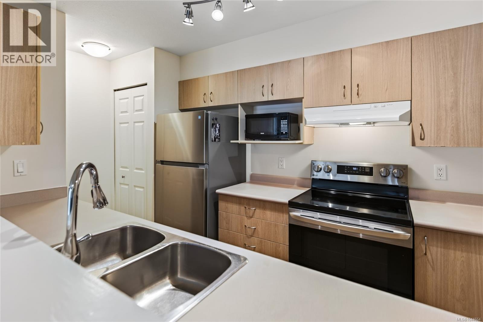 2 840 Braidwood Rd, Courtenay, British Columbia  V9N 3R9 - Photo 17 - 1044664
