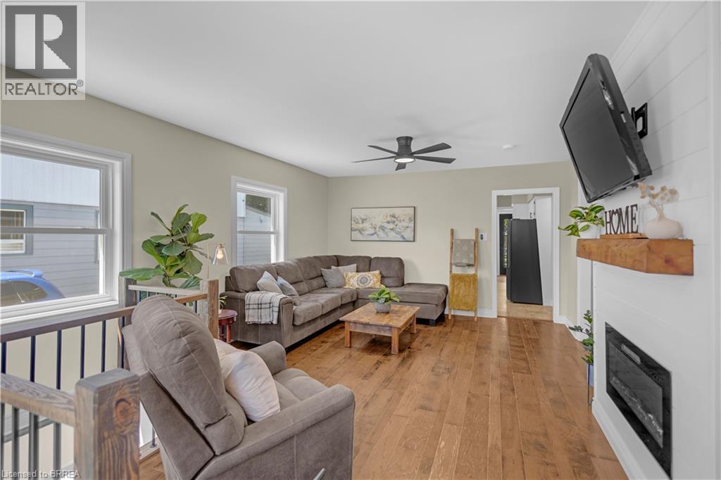 158 Grand Street, Brantford, Ontario  N3R 4B9 - Photo 5 - 40851486