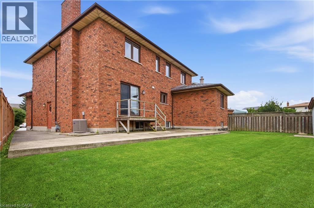 18 Marcel Place, Hamilton, Ontario  L9B 1W3 - Photo 4 - 40852357
