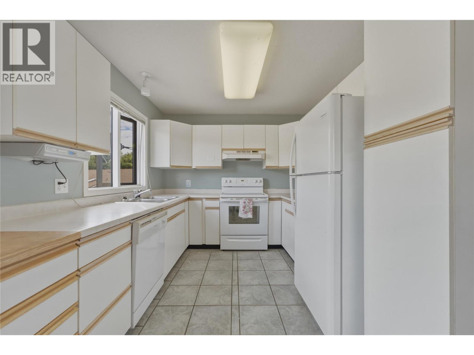 3850 Argyle Avenue Unit# 15, Vernon, British Columbia  V1T 8K9 - Photo 6 - 10396148