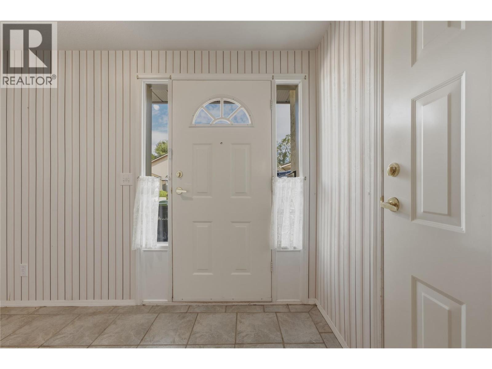 3850 Argyle Avenue Unit# 15, Vernon, British Columbia  V1T 8K9 - Photo 4 - 10396148