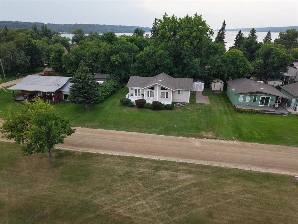 333 Pleasant Valley Drive, Pelican Lake, Manitoba  R0G 1W0 - Photo 5 - 202617274