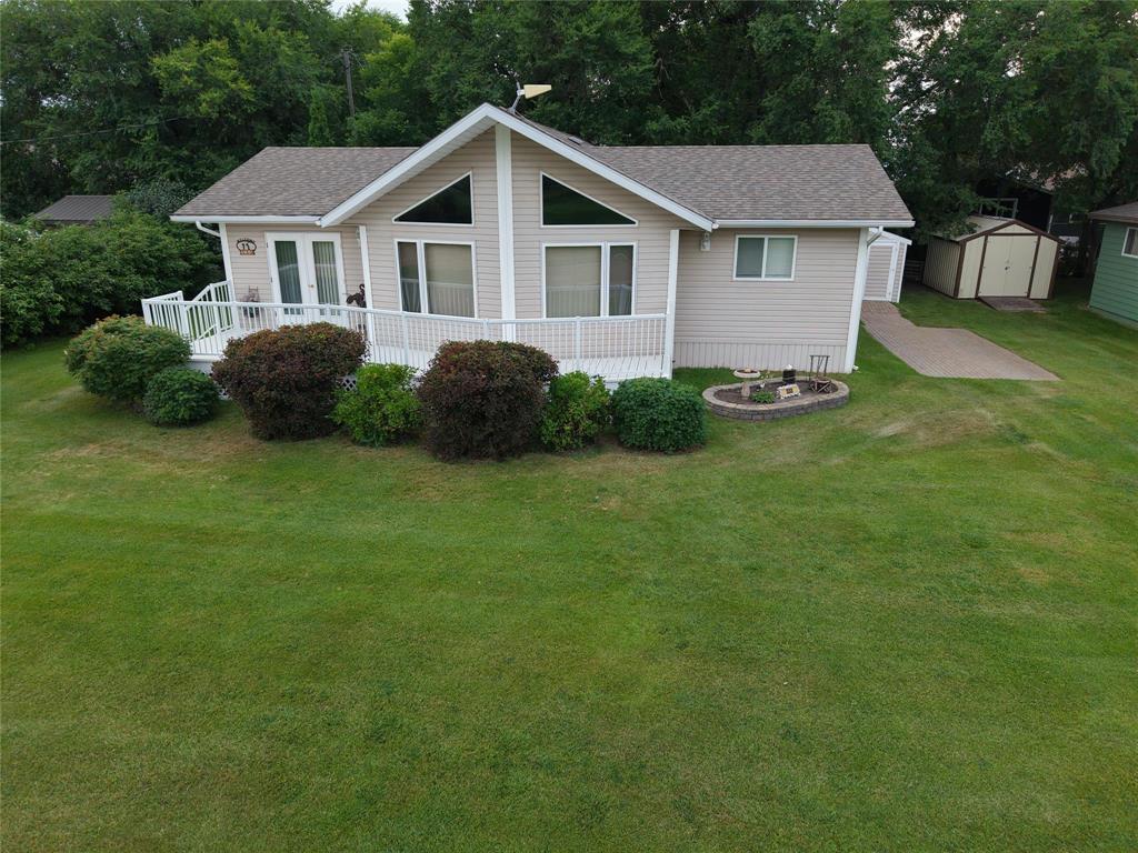 333 Pleasant Valley Drive, Pelican Lake, Manitoba  R0G 1W0 - Photo 3 - 202617274