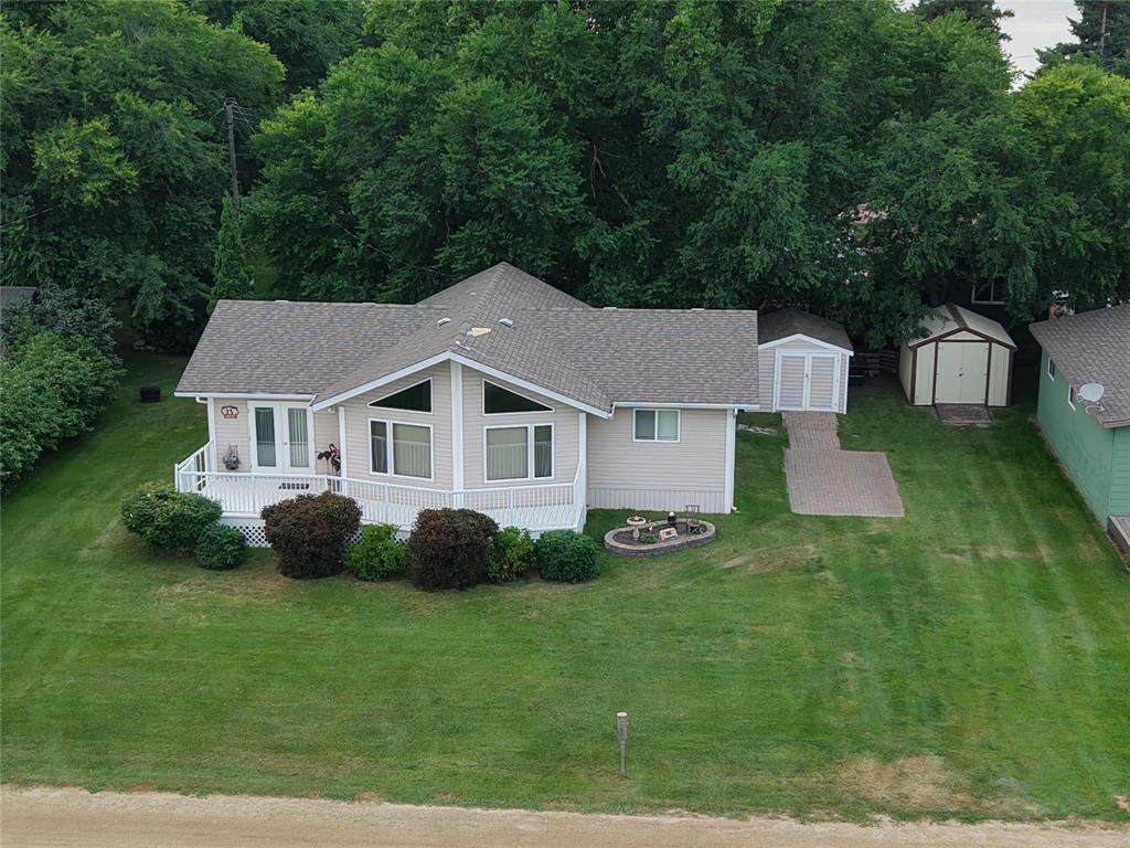 333 Pleasant Valley Drive, Pelican Lake, Manitoba  R0G 1W0 - Photo 4 - 202617274