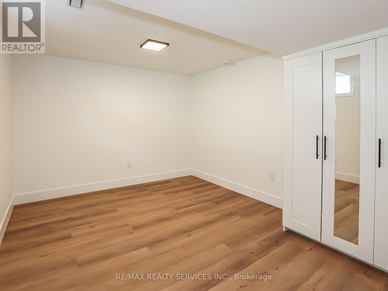 6364 Sherwood Road, Niagara Falls, Ontario  L2E 5L8 - Photo 12 - X13625434