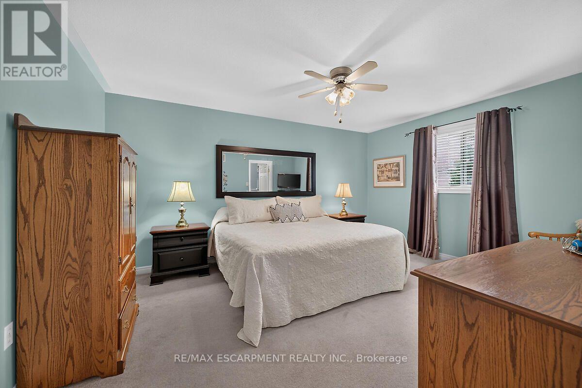 25 Eric Burke Court, Hamilton, Ontario  L9A 5J9 - Photo 23 - X13625524