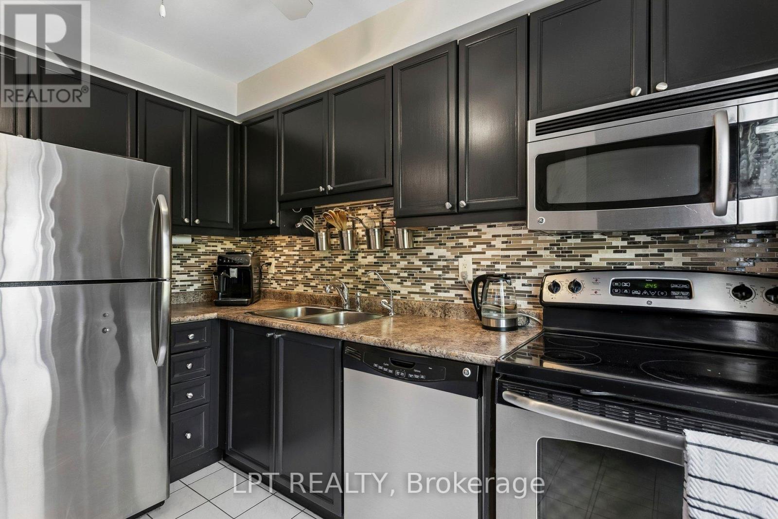 37 - 6060 Snowy Owl Crescent, Mississauga, Ontario  L5N 7K3 - Photo 16 - W13562430
