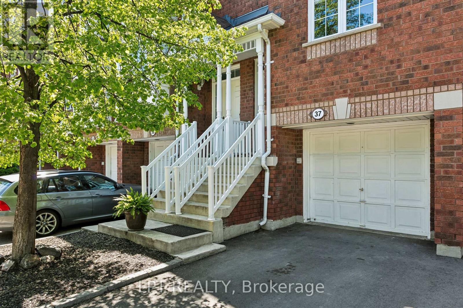 37 - 6060 Snowy Owl Crescent, Mississauga, Ontario  L5N 7K3 - Photo 2 - W13562430