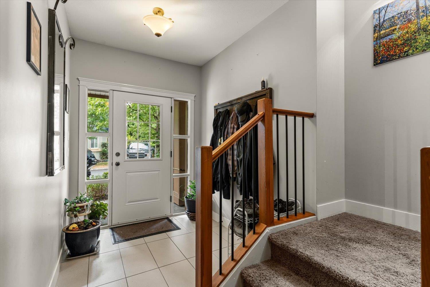 13 45137 Nicomen Crescent, Garrison Crossing, Chilliwack, British Columbia  V2R 0R3 - Photo 2 - R3151000